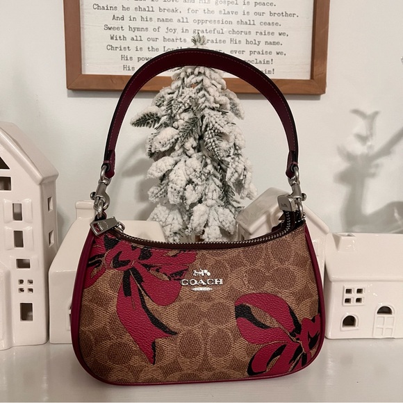 NWT Coach Teri Mini Crossbody Bag In Signature Canvas With Bow Print - Picture 2 of 9